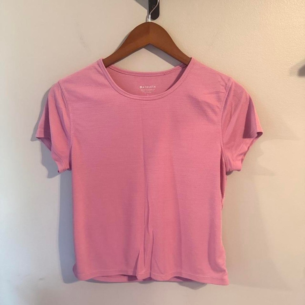 Athleta pink short sleeve top in a S #athletic #activewear
